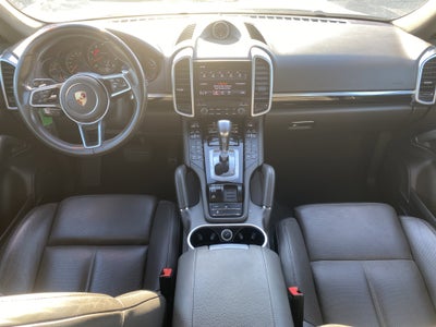 2017 Porsche Cayenne Platinum Edition