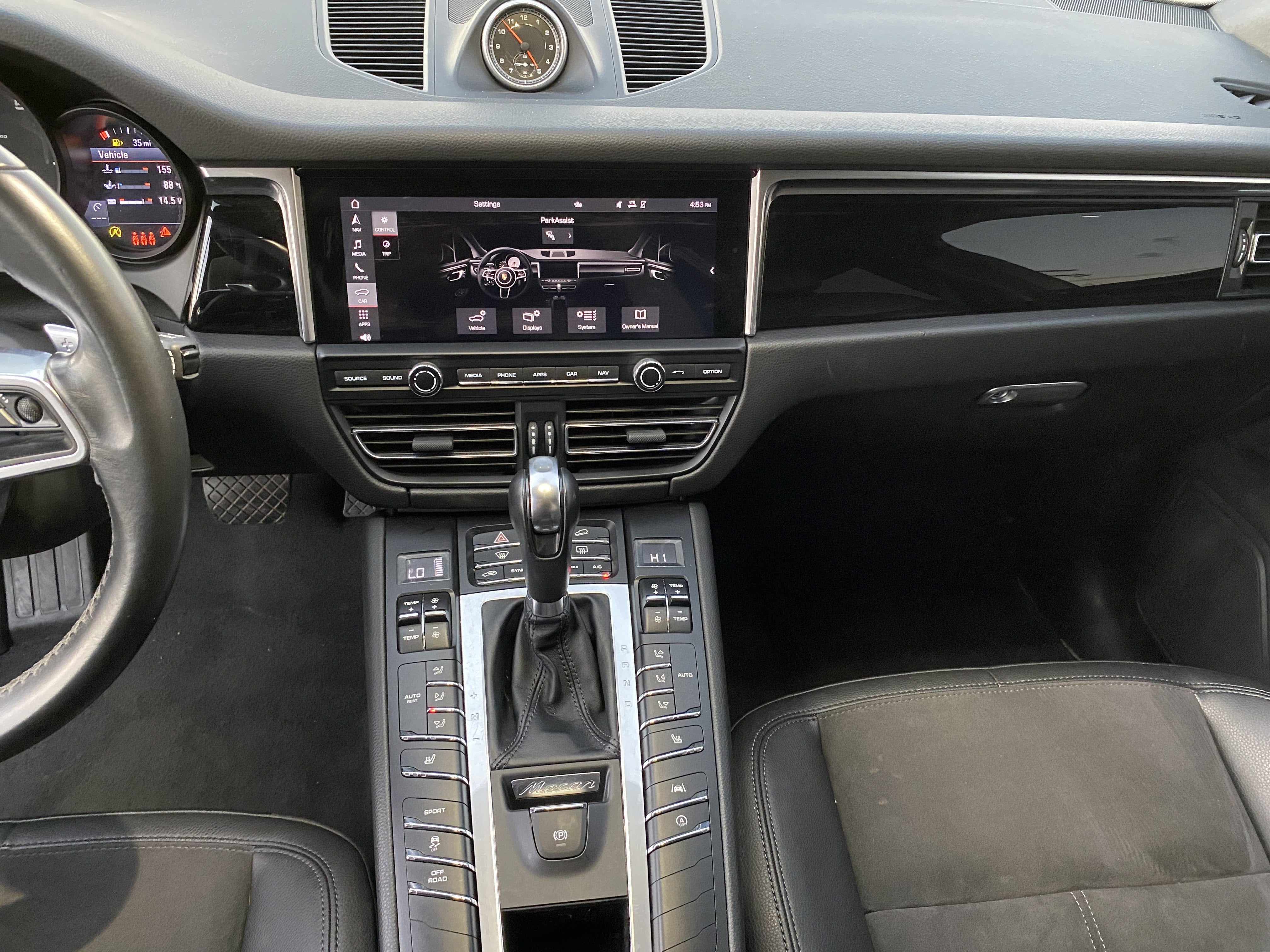 2021 Porsche Macan AWD