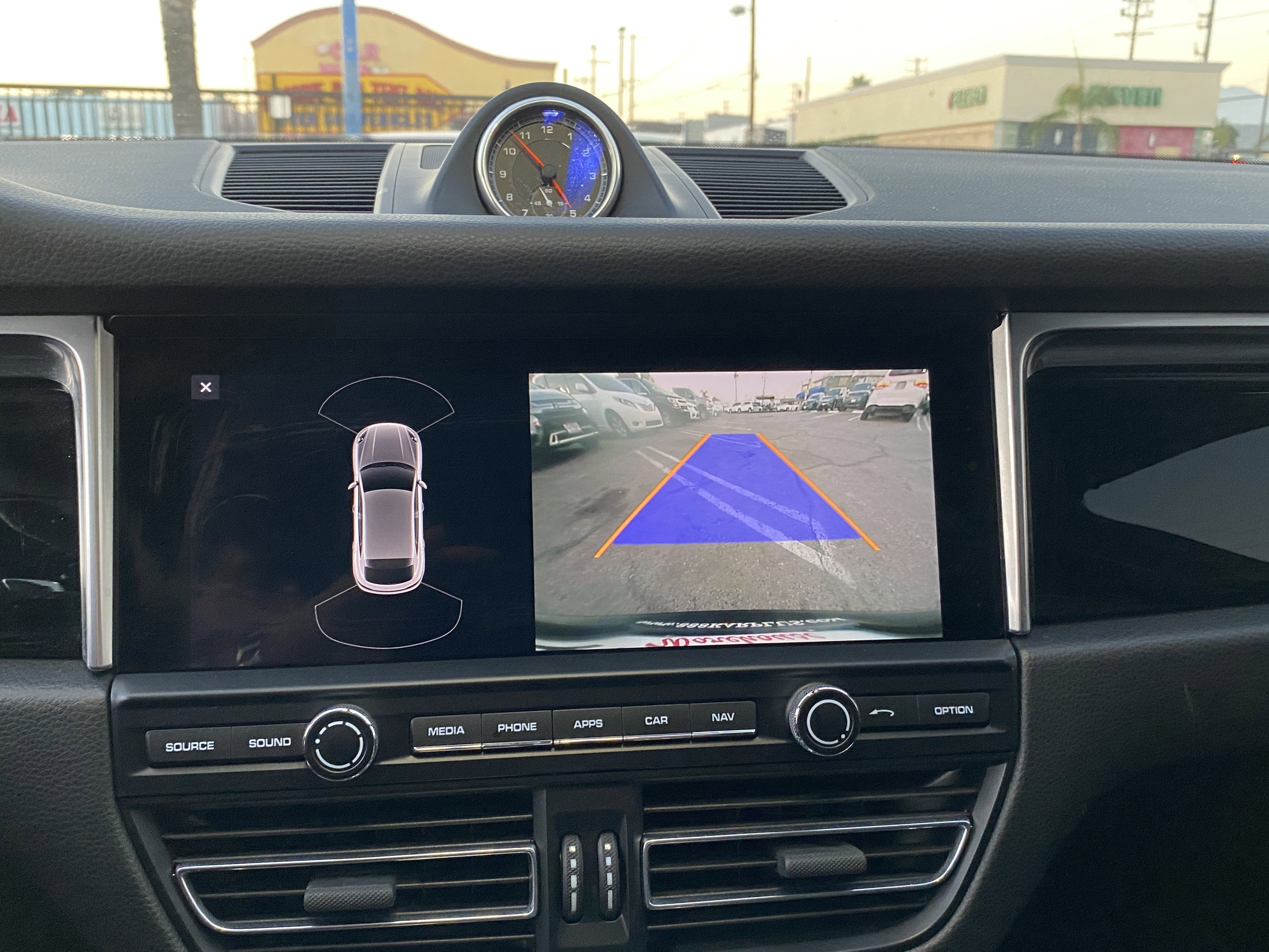 2021 Porsche Macan AWD