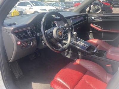 2022 Porsche Macan AWD