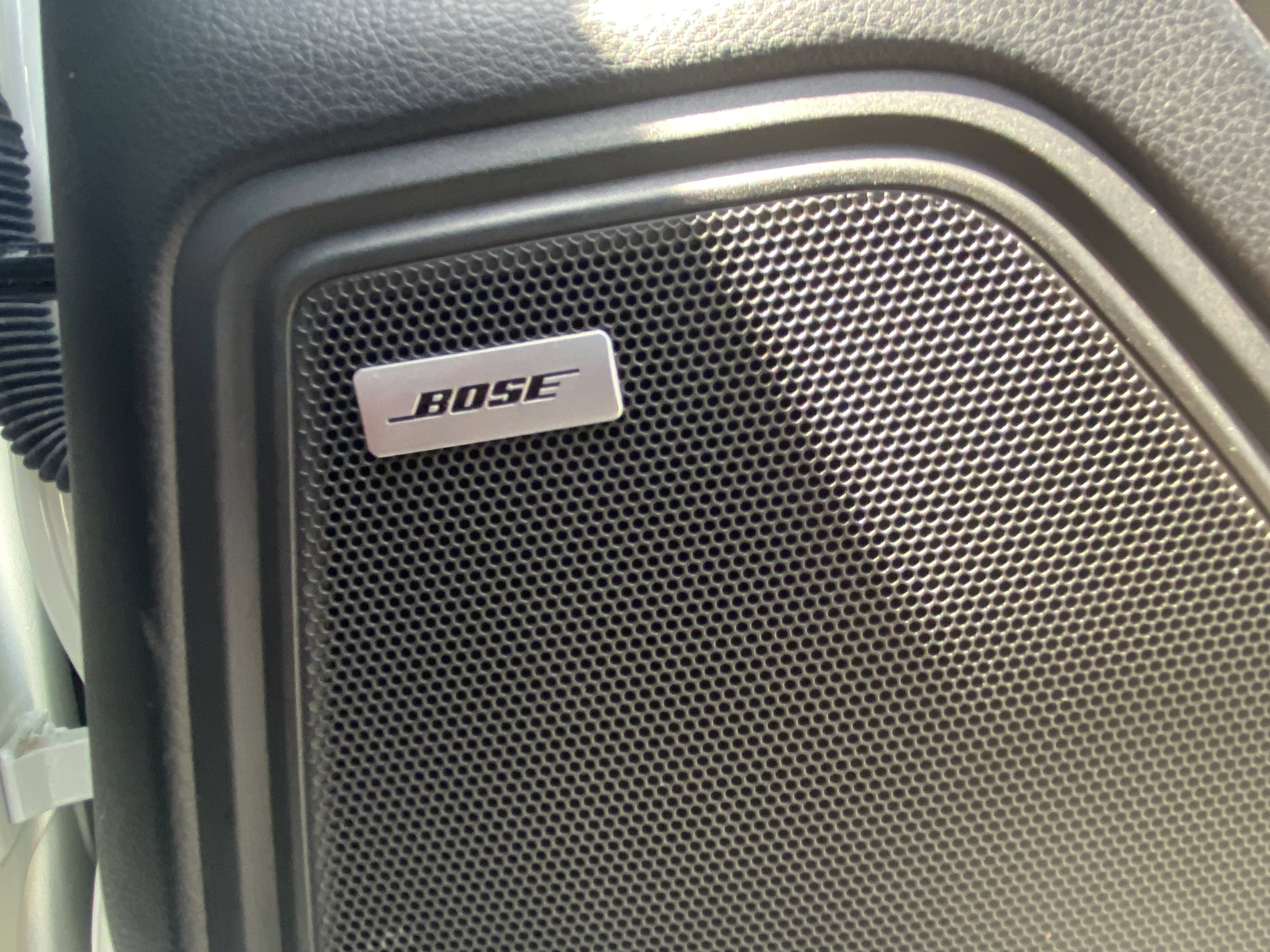 2022 Porsche Macan AWD