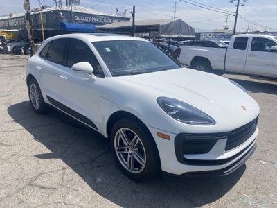 2022 Porsche Macan AWD