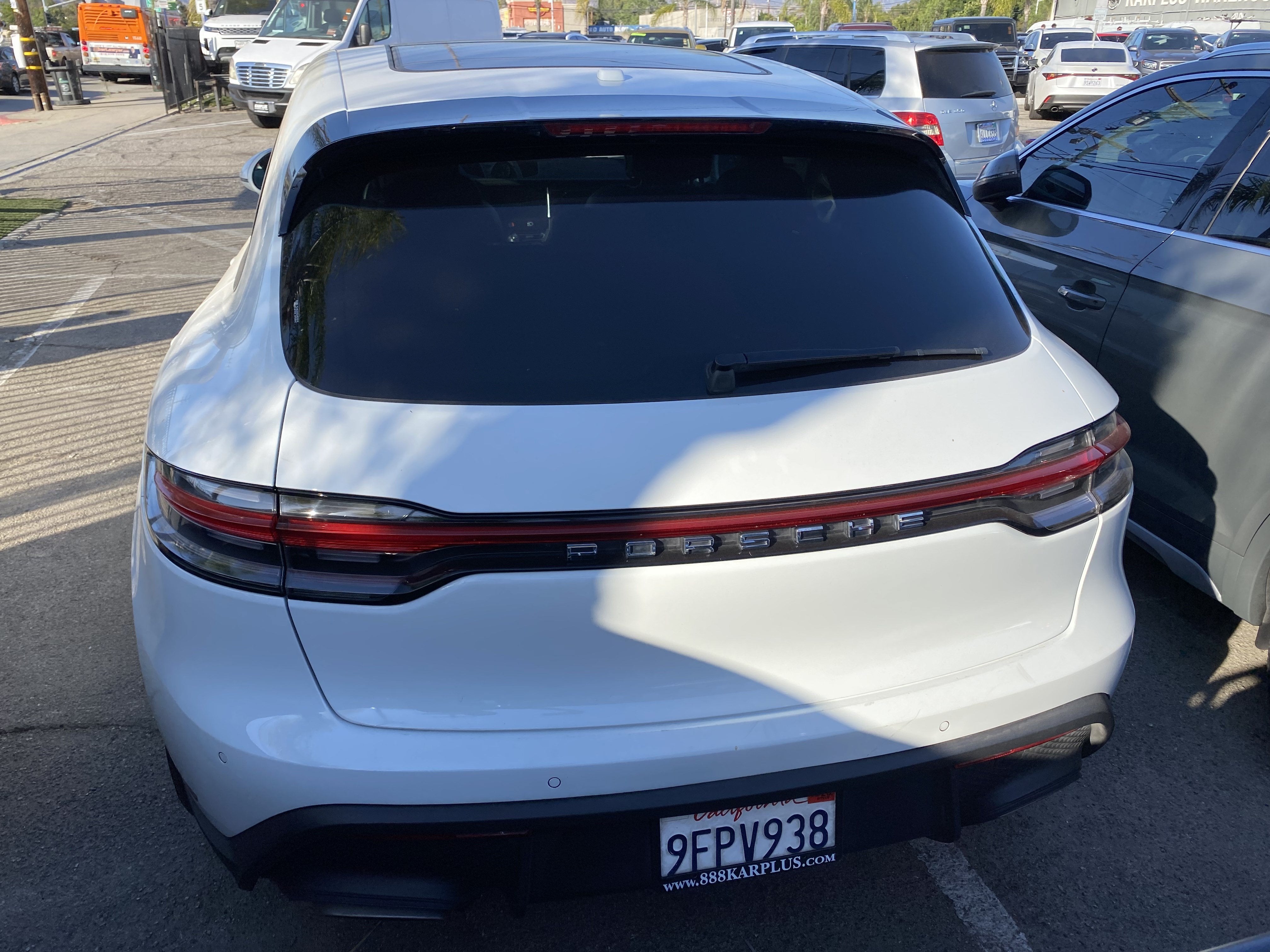 2023 Porsche Macan Base