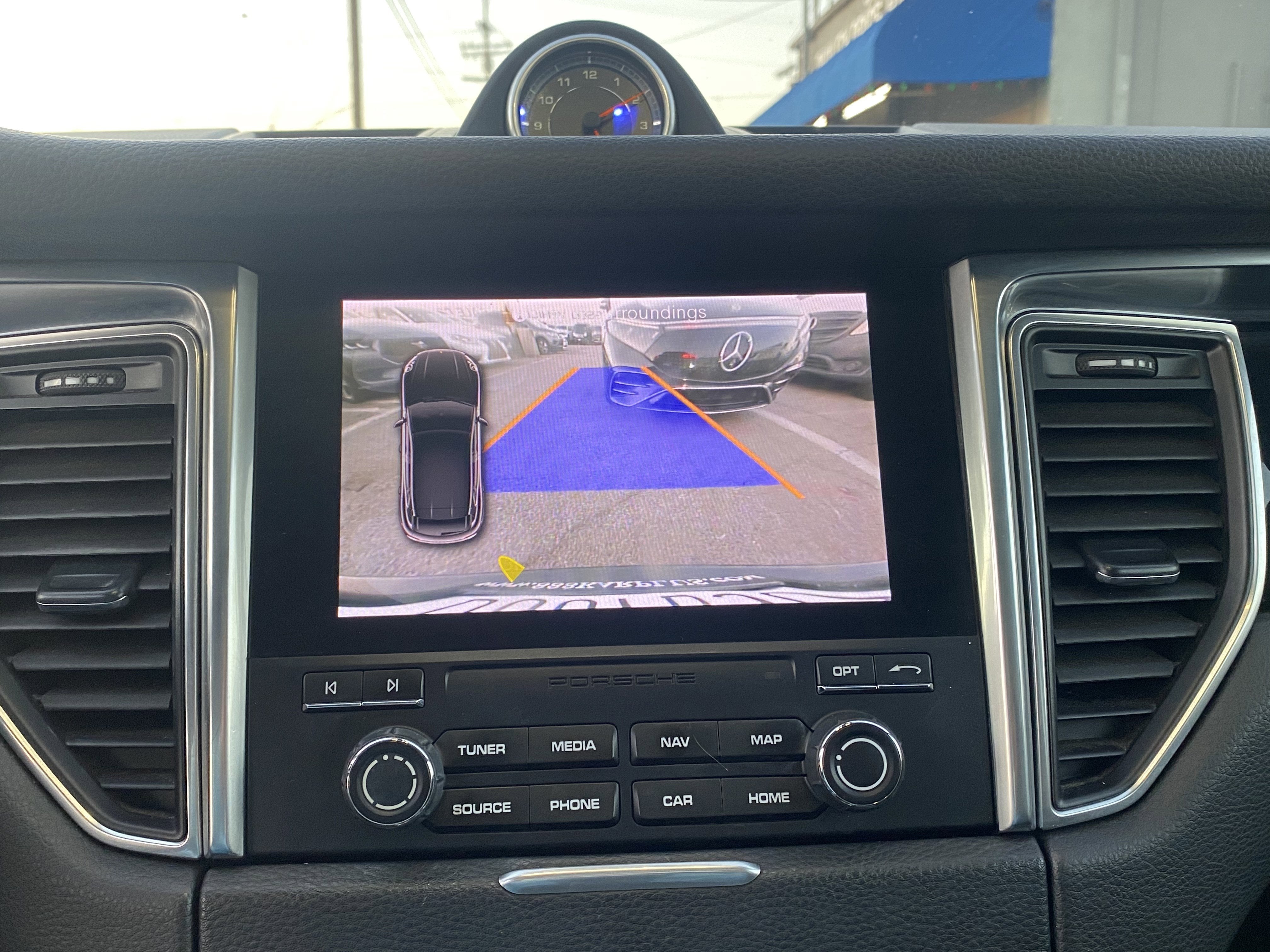 2018 Porsche Macan Base