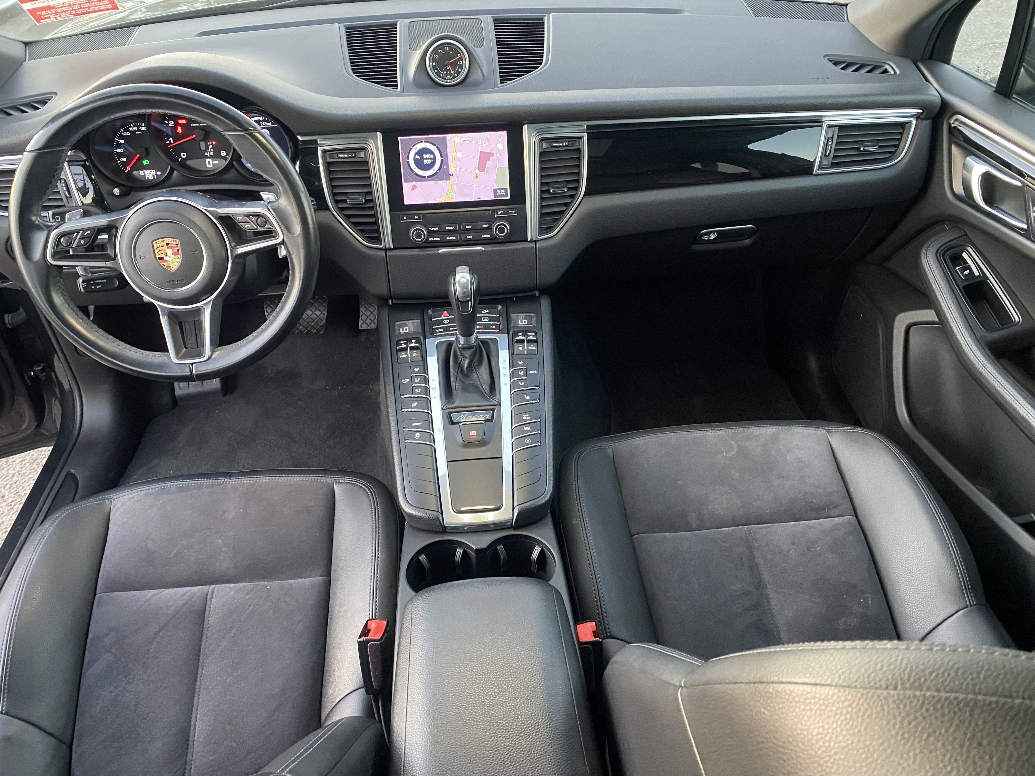 2018 Porsche Macan Base