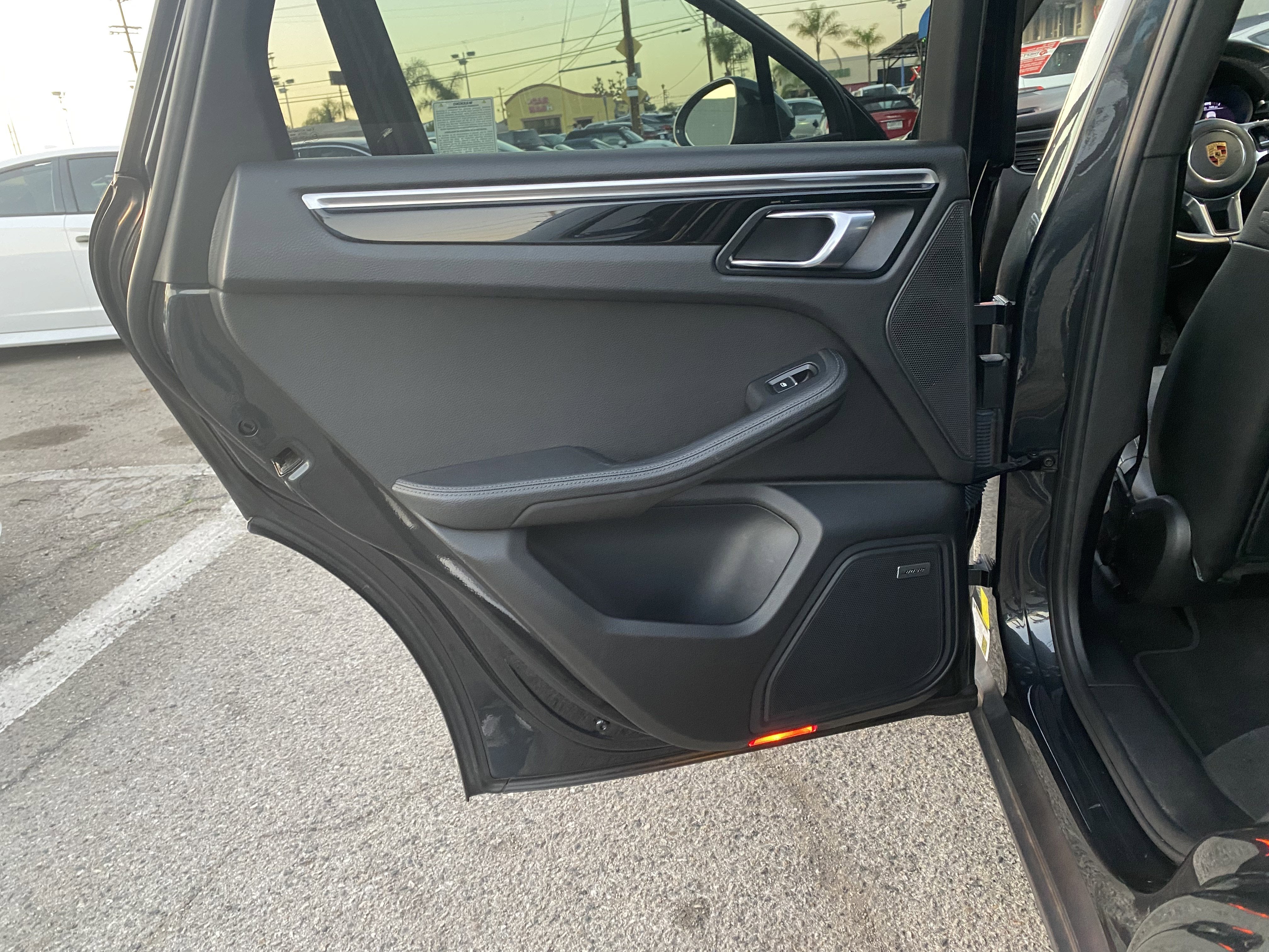 2018 Porsche Macan Base