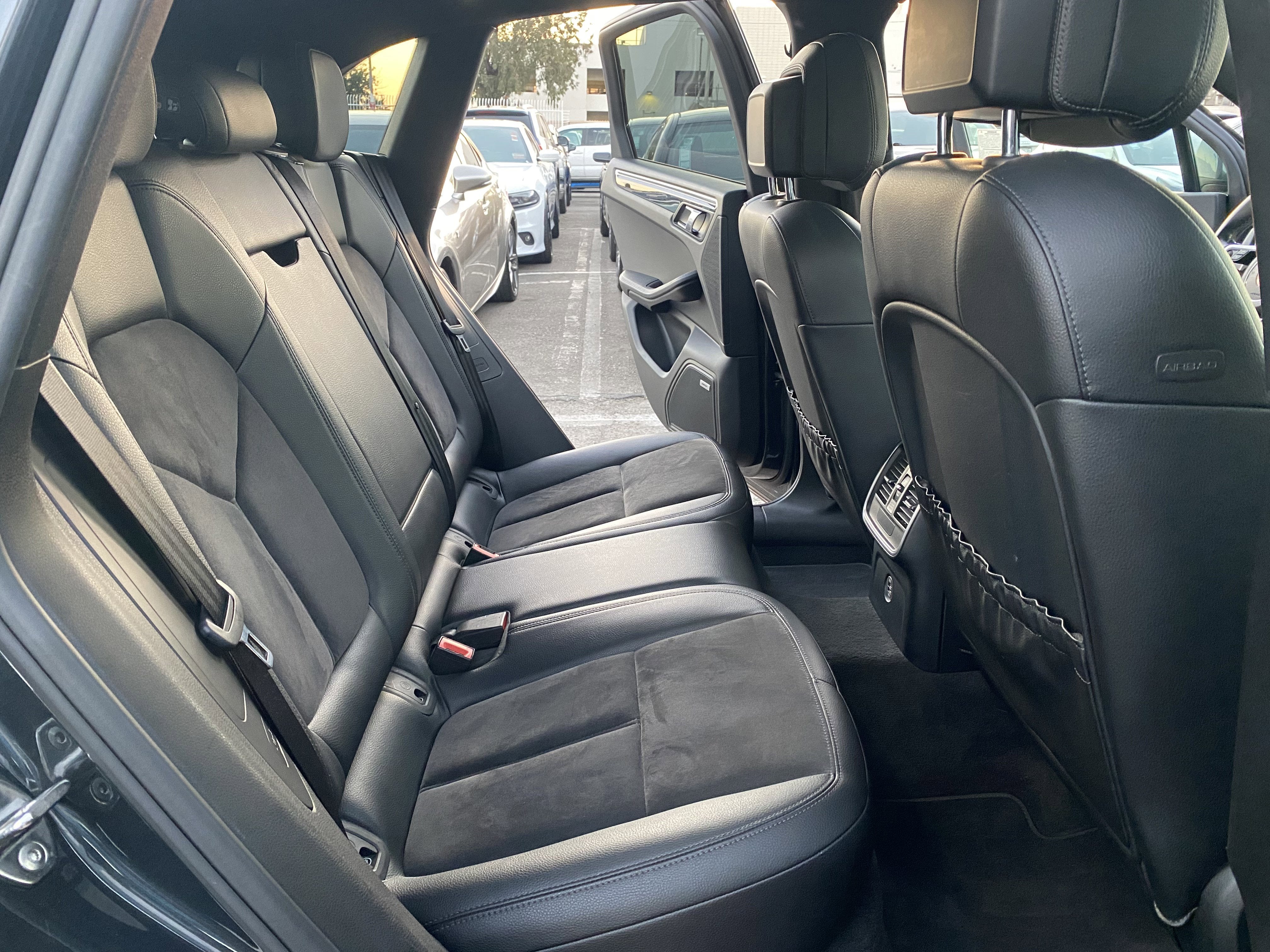 2018 Porsche Macan Base