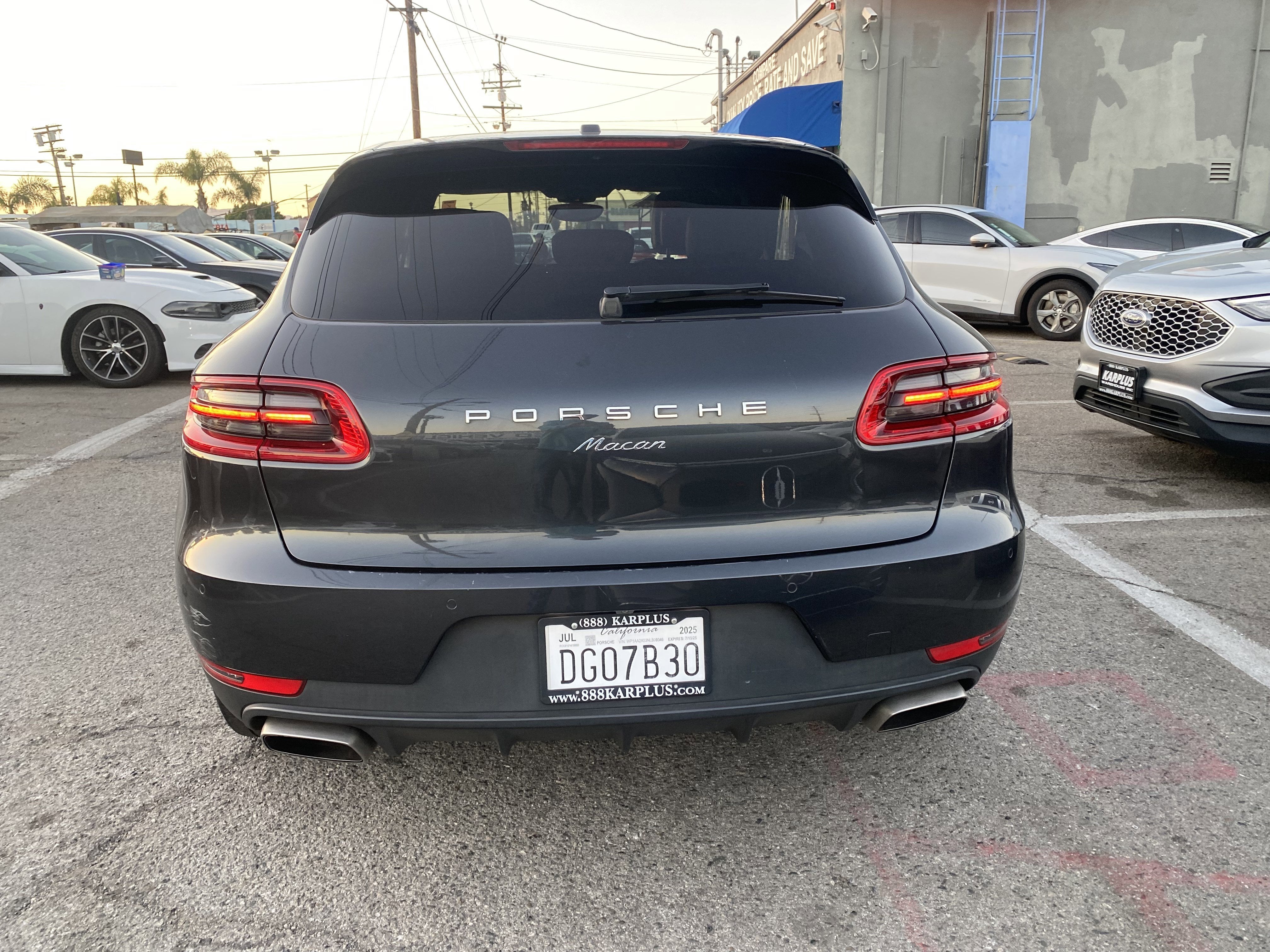 2018 Porsche Macan Base