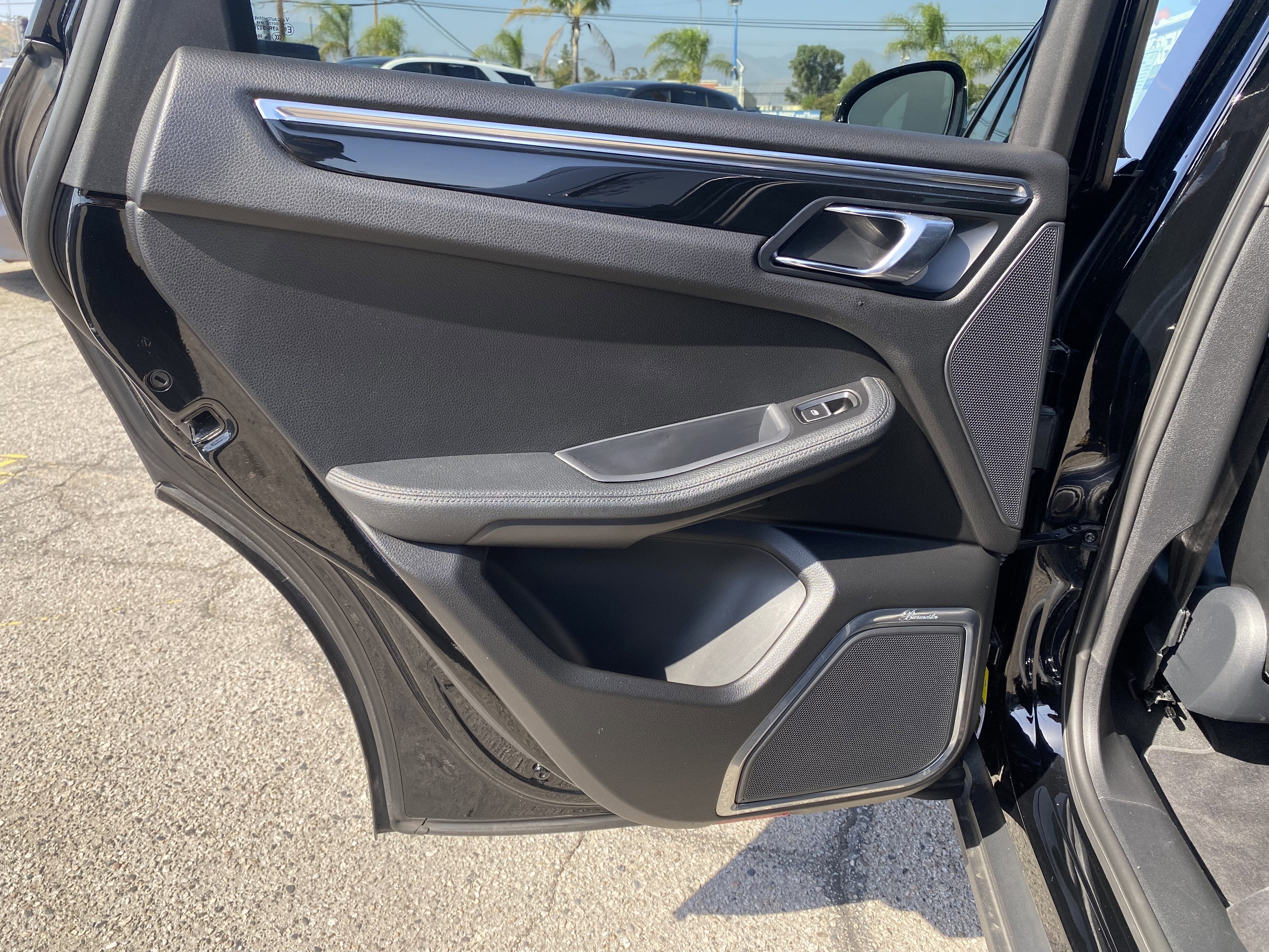 2015 Porsche Macan S