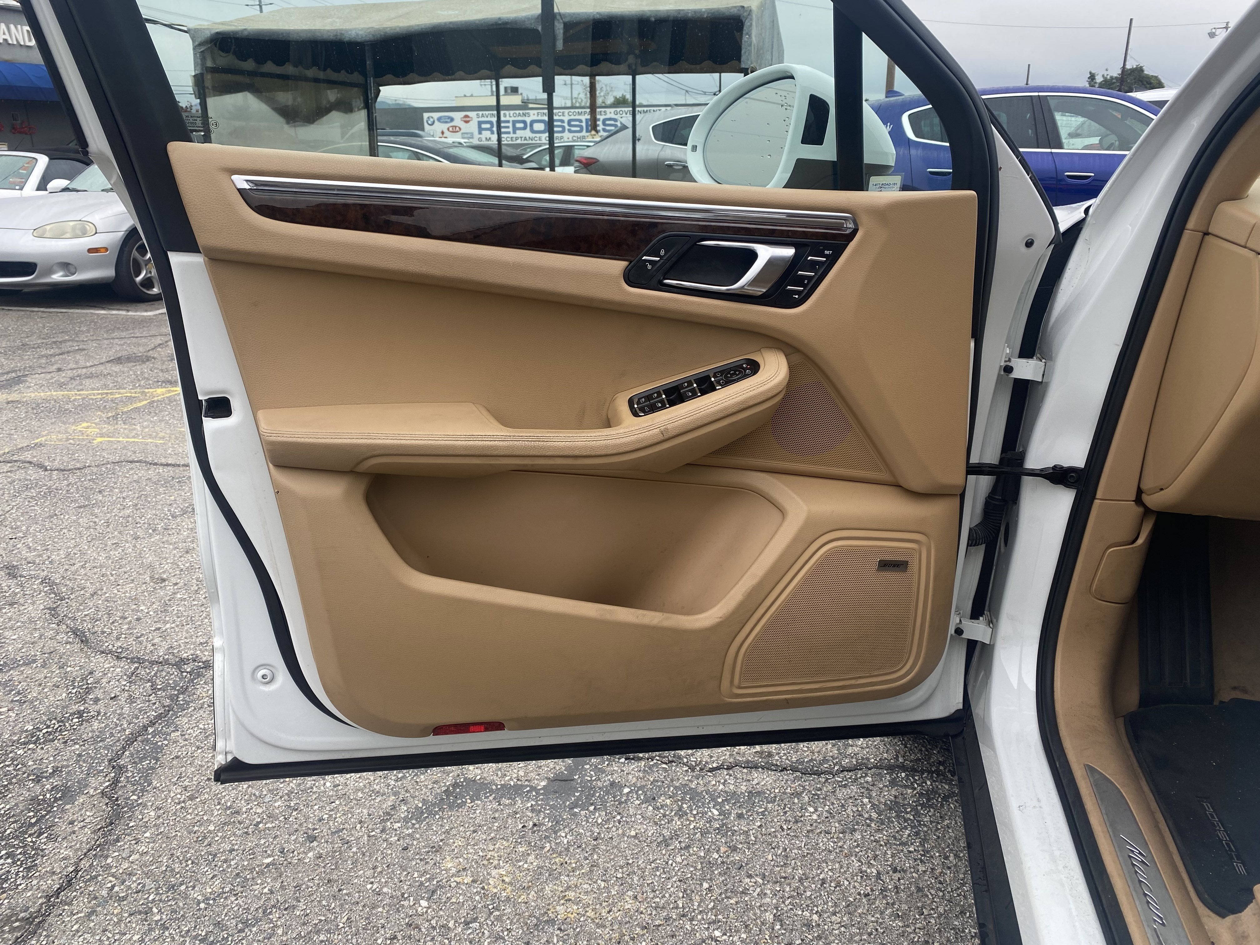 2015 Porsche Macan S