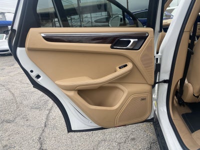 2015 Porsche Macan S