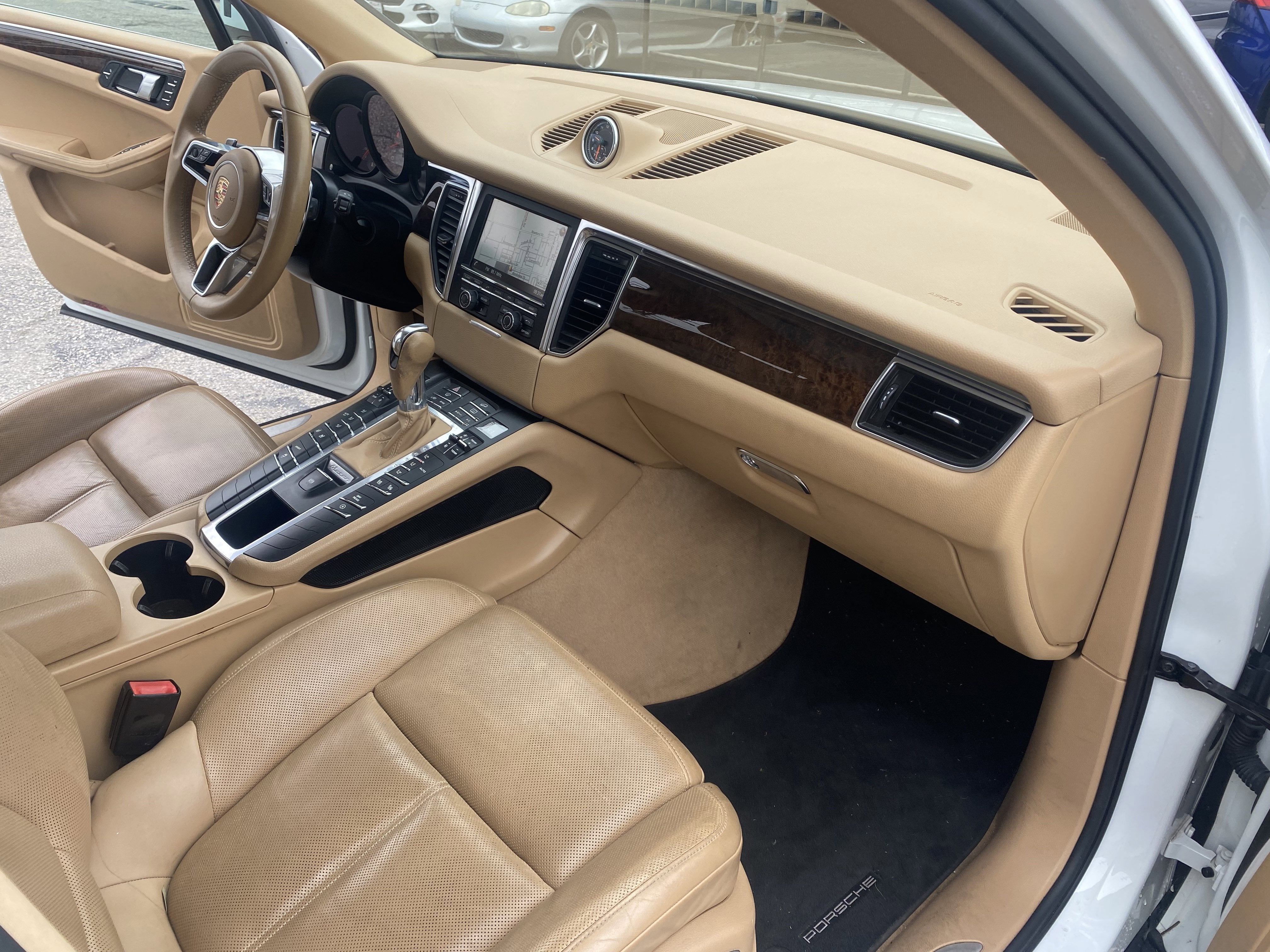 2015 Porsche Macan S