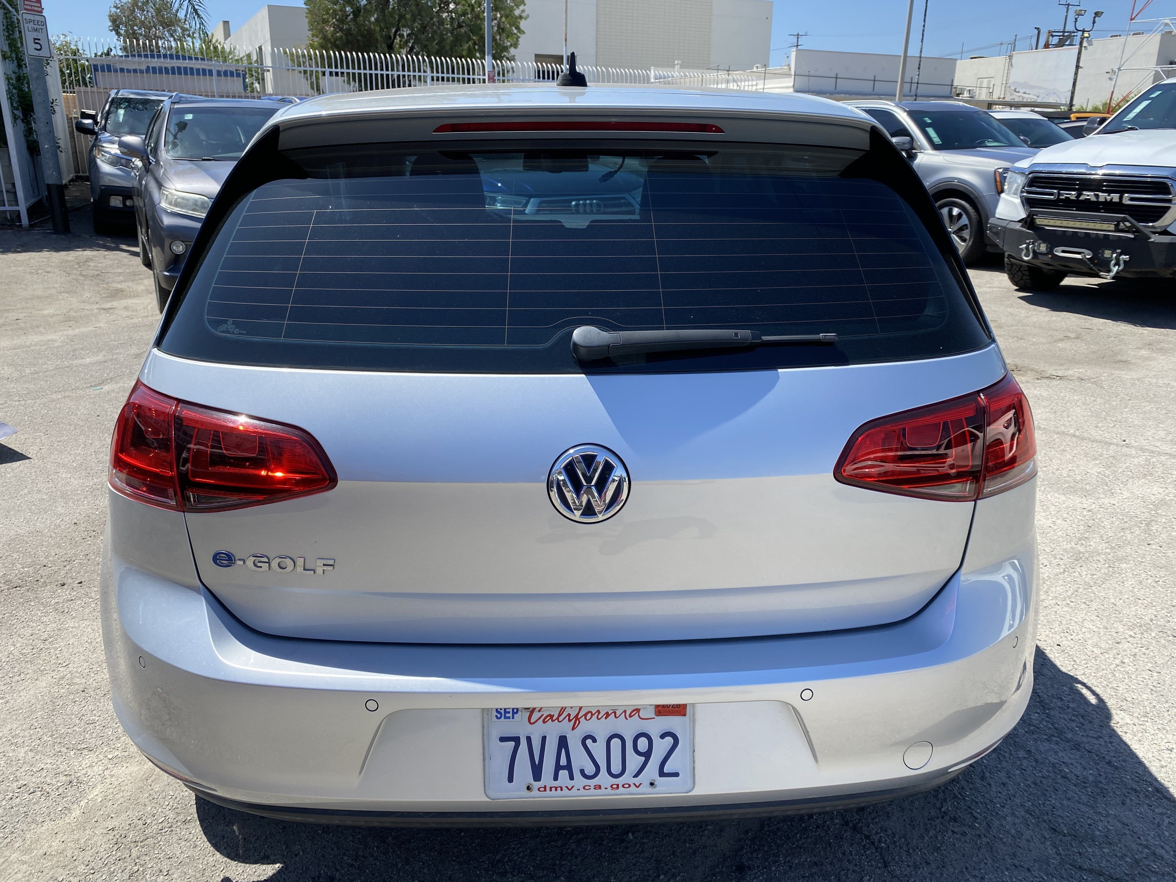 2016 Volkswagen e-Golf 4DR HB SEL PREMIUM