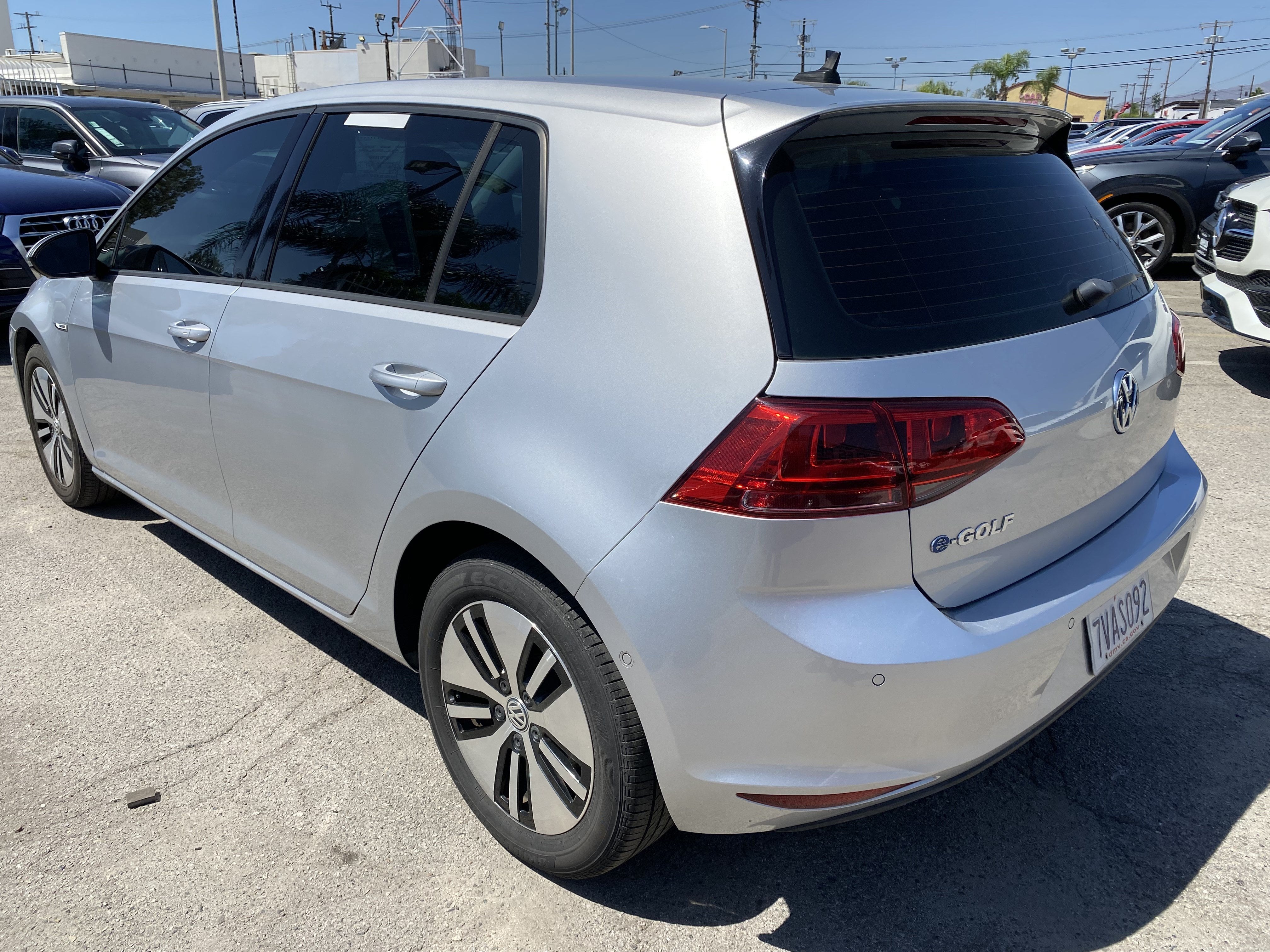 2016 Volkswagen e-Golf 4DR HB SEL PREMIUM