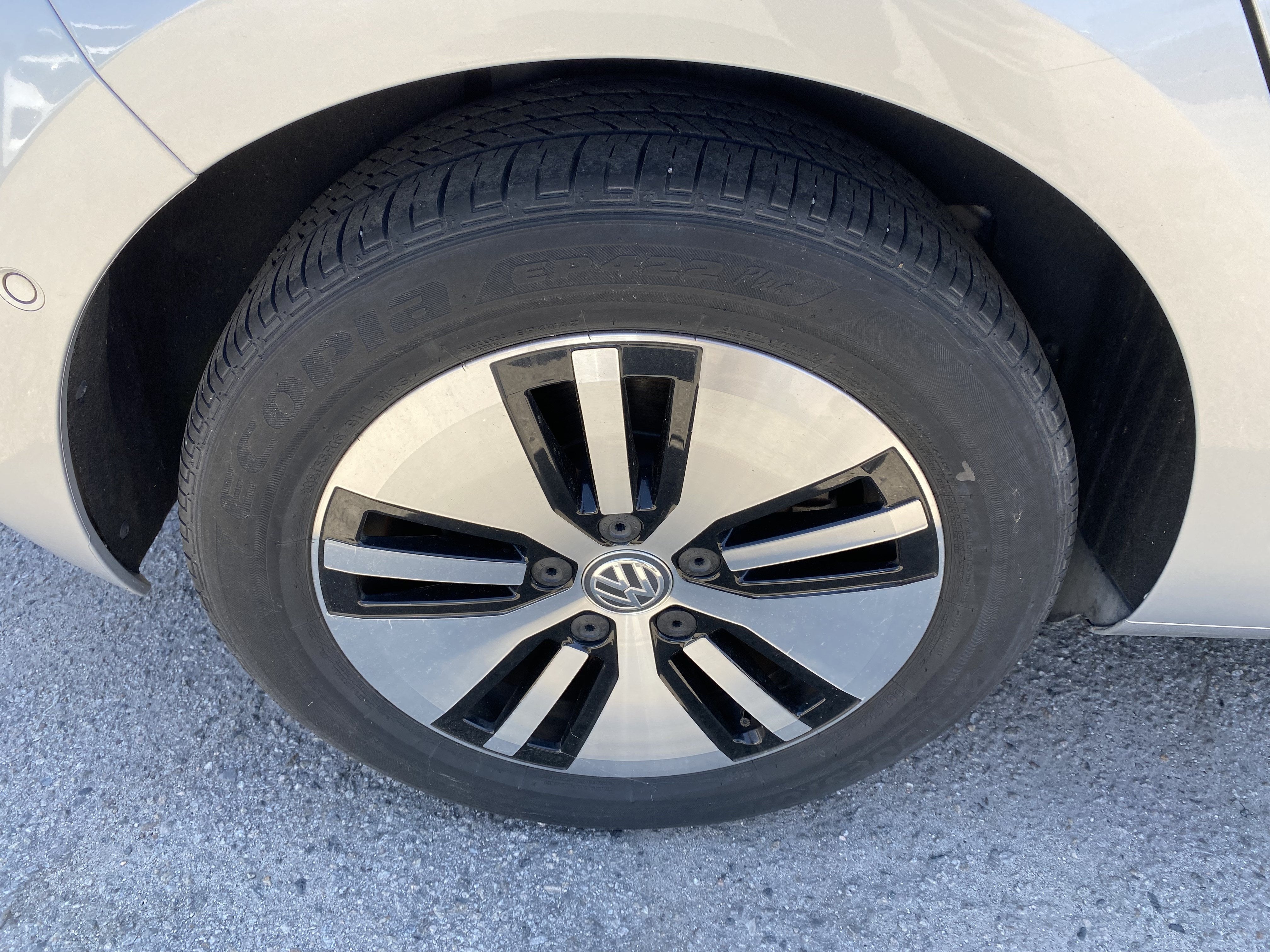2016 Volkswagen e-Golf 4DR HB SEL PREMIUM