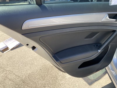 2016 Volkswagen e-Golf 4DR HB SEL PREMIUM