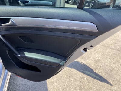 2016 Volkswagen e-Golf 4DR HB SEL PREMIUM