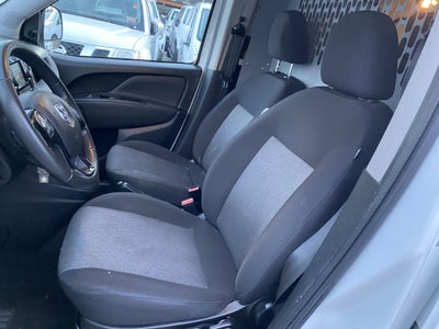 2022 RAM ProMaster City Cargo Van Tradesman